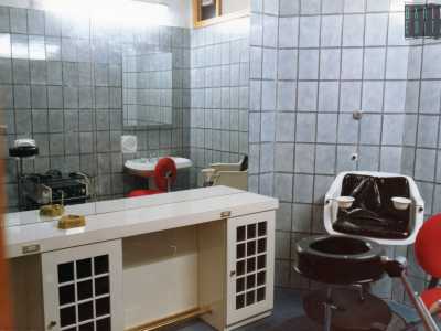La cooperativa install� due saune, una zona solarium, apparecchi per la ionoforesi...